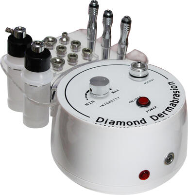 Buon prezzo 3 in 1 Dermabrasion spruzzano Jet Peel Oxygen Facial Machine per il sollevamento facciale in linea